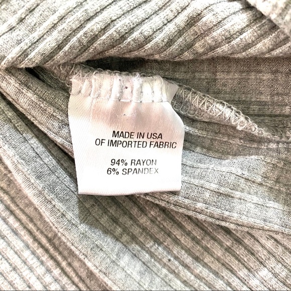 💎 3/$30: Drew Cold Shoulder Ribbed Long Sleeve - Picture 4 of 4